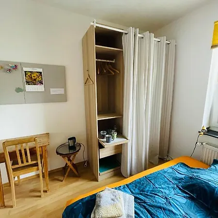 Messezimmer Privatzimmer Mit Eigenem Bad ホームステイ ハノーファー