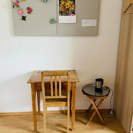 ホームステイ Messezimmer Privatzimmer Mit Eigenem Bad *